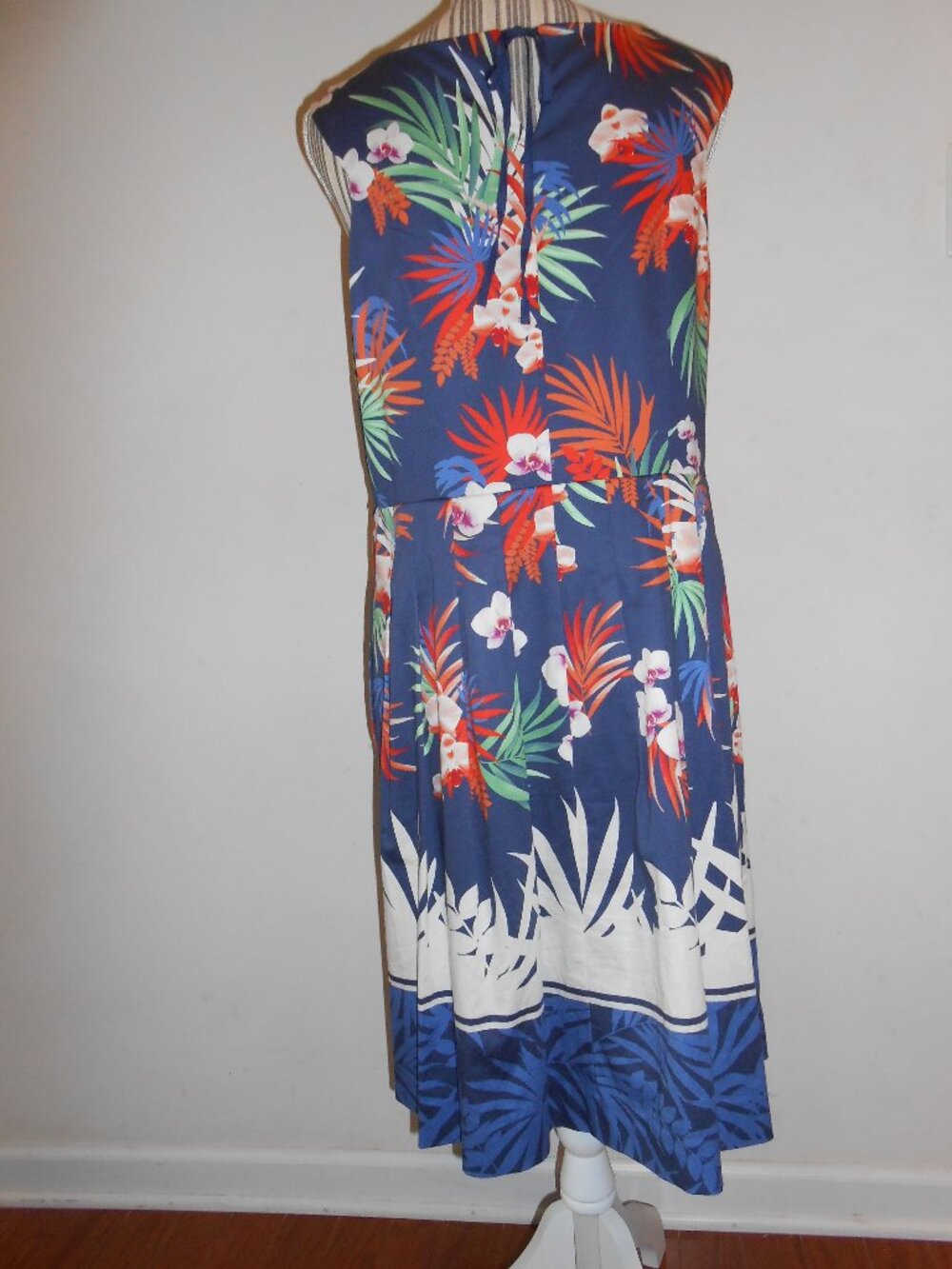 Women's Size 10P Talbots Blue and Orange Floral Fit & Flare Dress - Picture 2 of 5